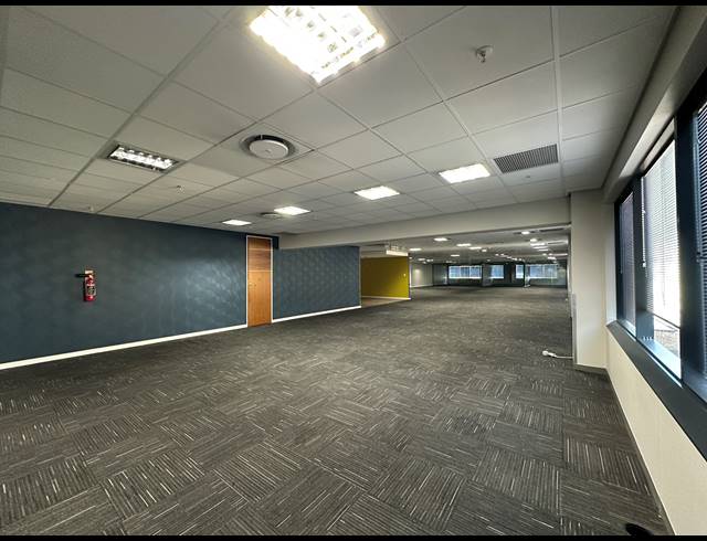 948M² OFFICE TO LET IN SANDTON CENTRAL